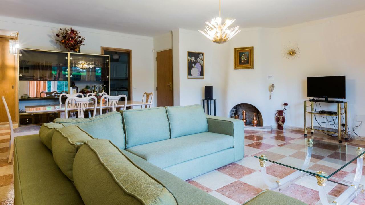 Villa Girassol ヴィラモウラ エクステリア 写真